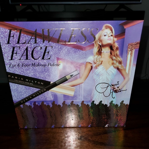 Flawless Face Eye & Face Makeup Palette - Picture 4 of 4